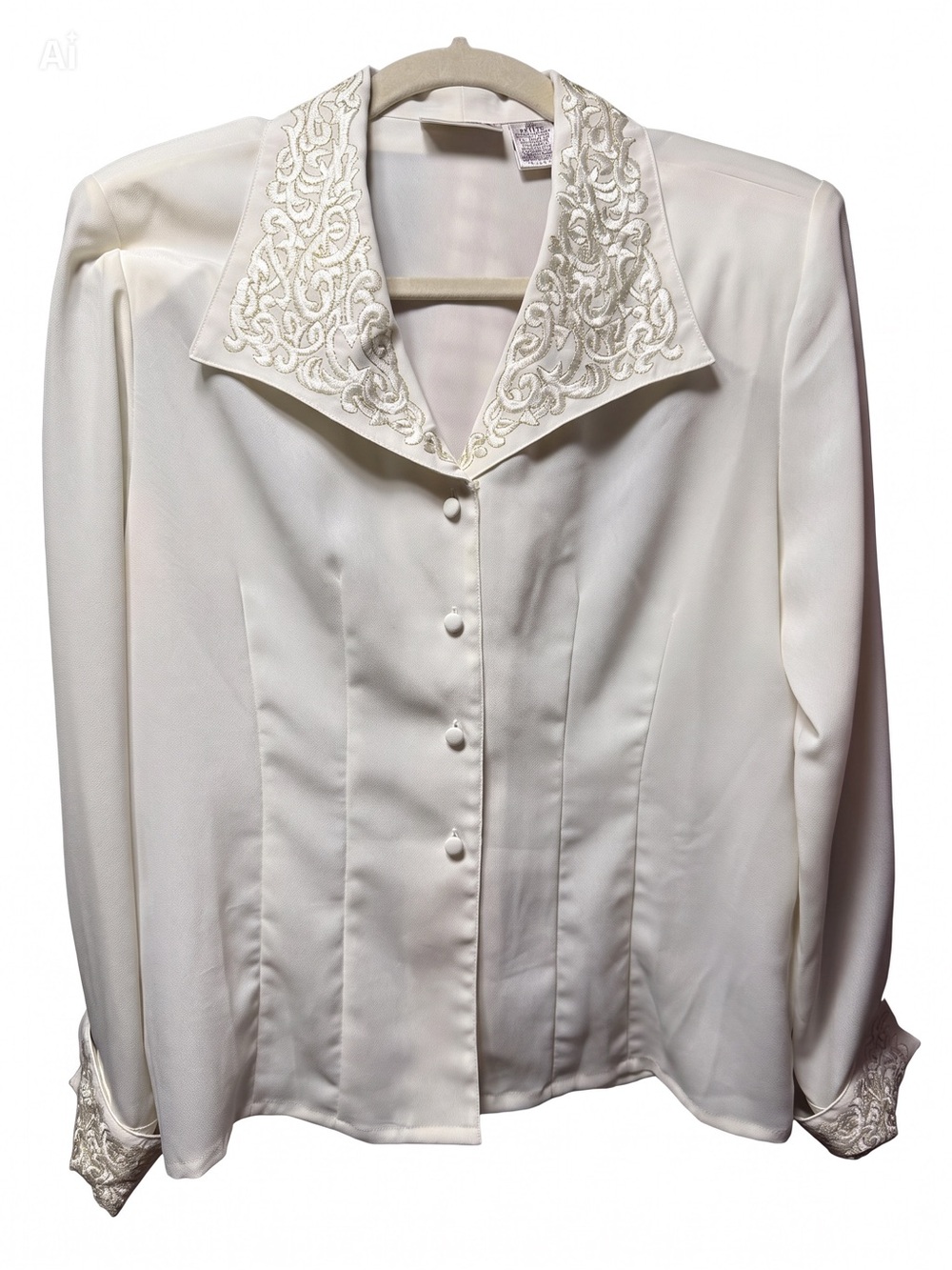 Vintage Worthington 80-90s cream embroidered blouse